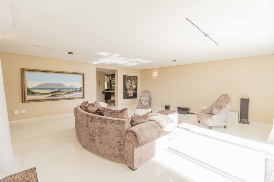 To Let 3 Bedroom Property for Rent in Higgovale Western Cape